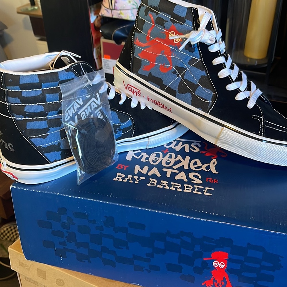 Vans - Picture 4 of 7